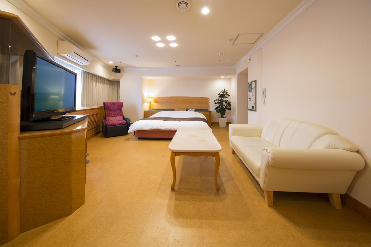 Hotel Alps (Adults Only) Osaka Exteriör bild