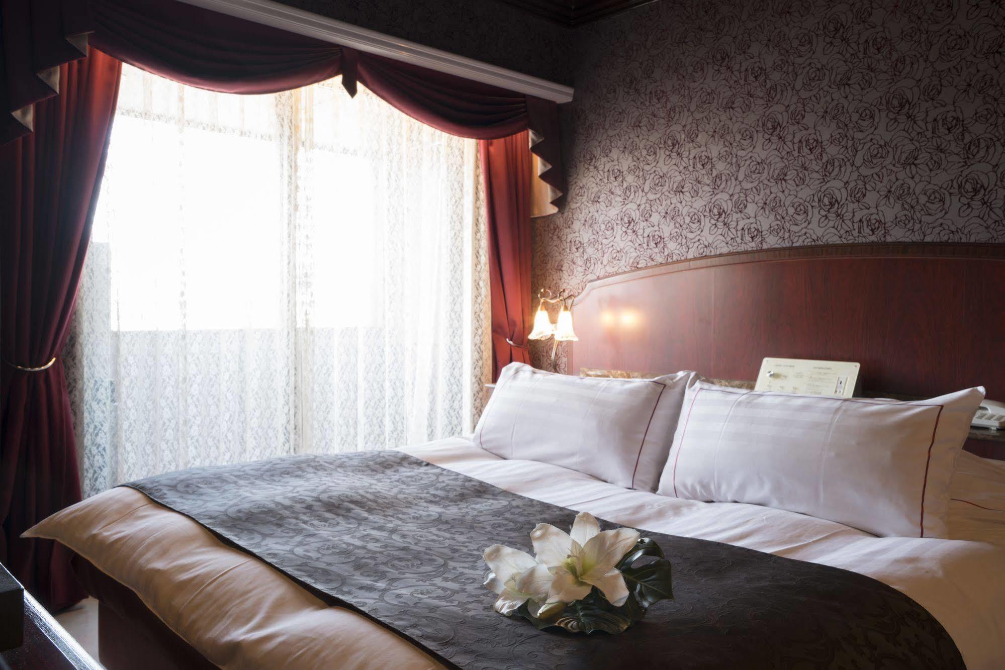 Hotel Alps (Adults Only) Osaka Exteriör bild